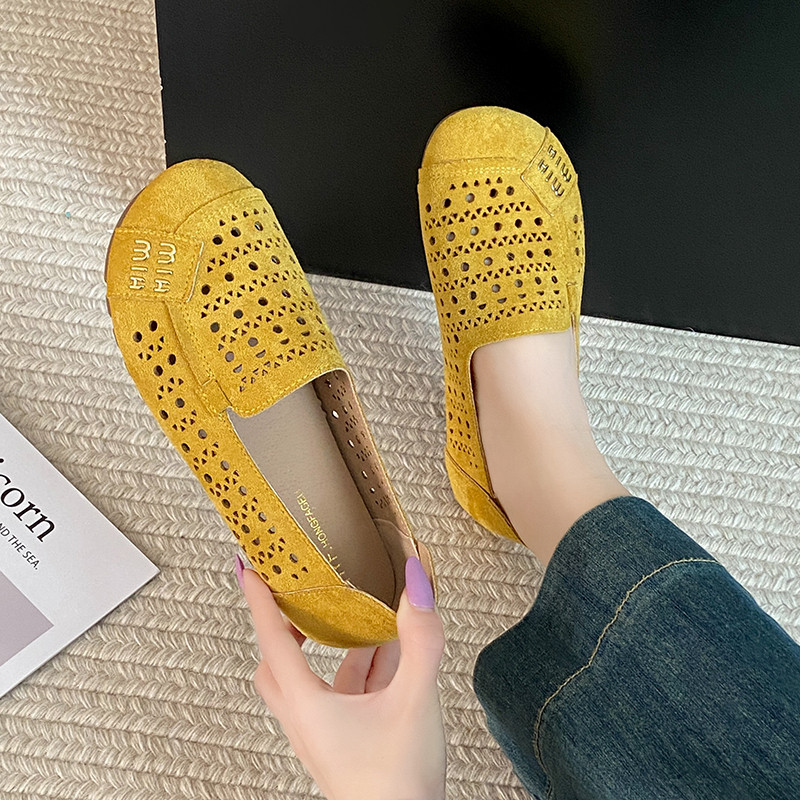 2025春夏新款一脚蹬透气镂空洞洞鞋软底外穿豆豆鞋复古平底妈妈鞋