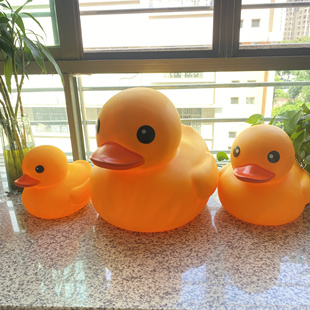 彩色大鸭鄰里手打柠檬花小黄鸭奶茶店小鸭子大号超大黄鸭摆件玩具