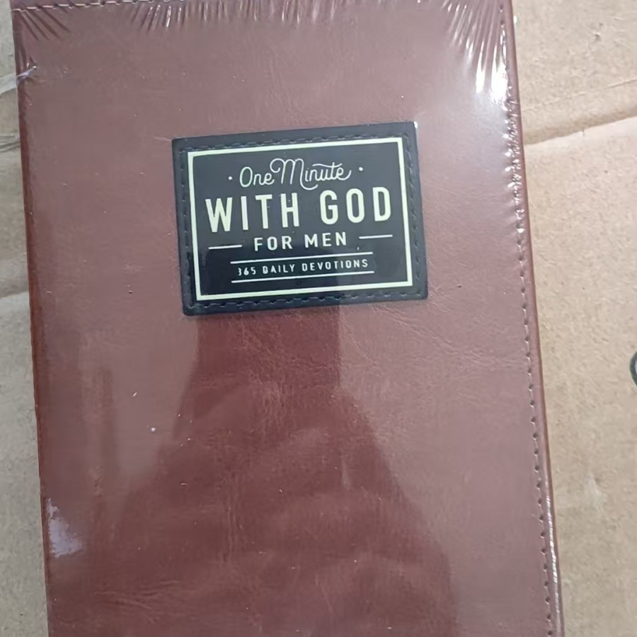 跨境现货 one minute WITH GOD for men 365天日常祈祷皮革棕色本