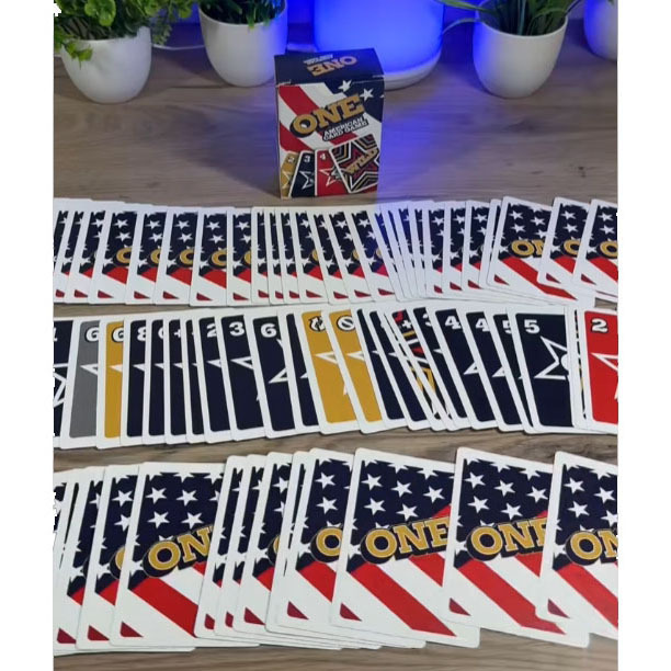 跨境爆款Uno纸牌游戏有趣的保守派对游戏适合游戏之夜扑克纸卡片