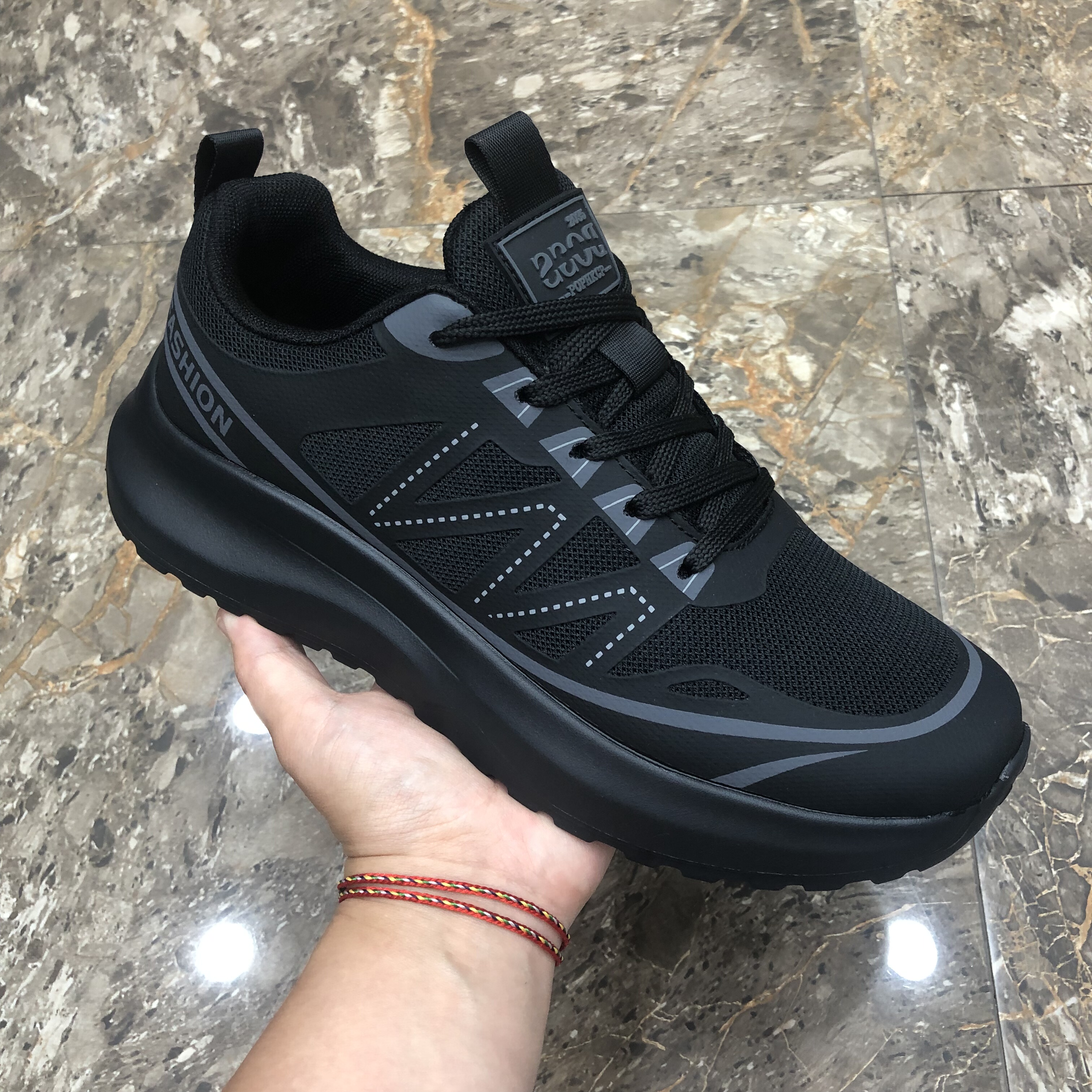 2025新款秋季休闲鞋黑白系带