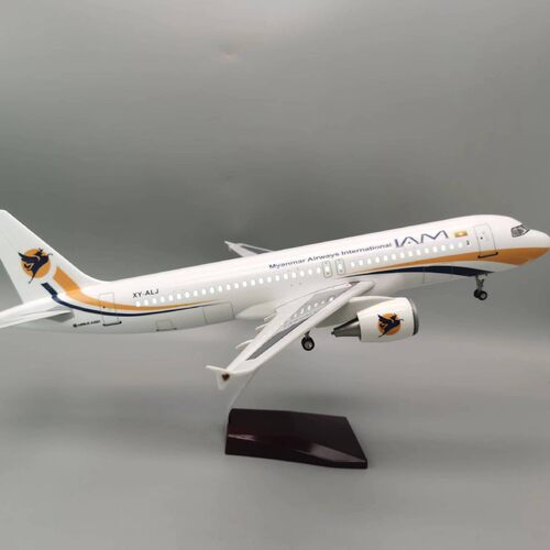 47CM A320缅甸航空树脂静态飞机模型客机带灯带轮子家居装饰用品