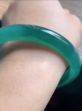 天然翡翠A货冰蓝绿色手镯，56-57圈，，56-9.6-7.2，39.64g