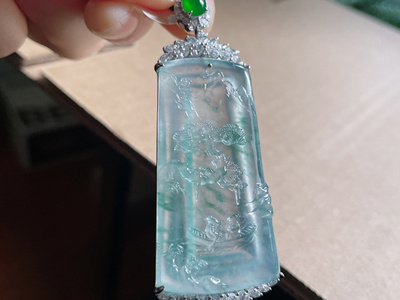 高冰玻璃底山水，飘花灵动，种老起光，18k金伴钻镶嵌，26.75g