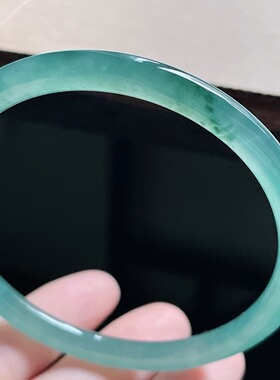 天然翡翠A货冰飘花蓝水圆条叮当镯60-61圈，60.7-6.1-6.0，20.56g