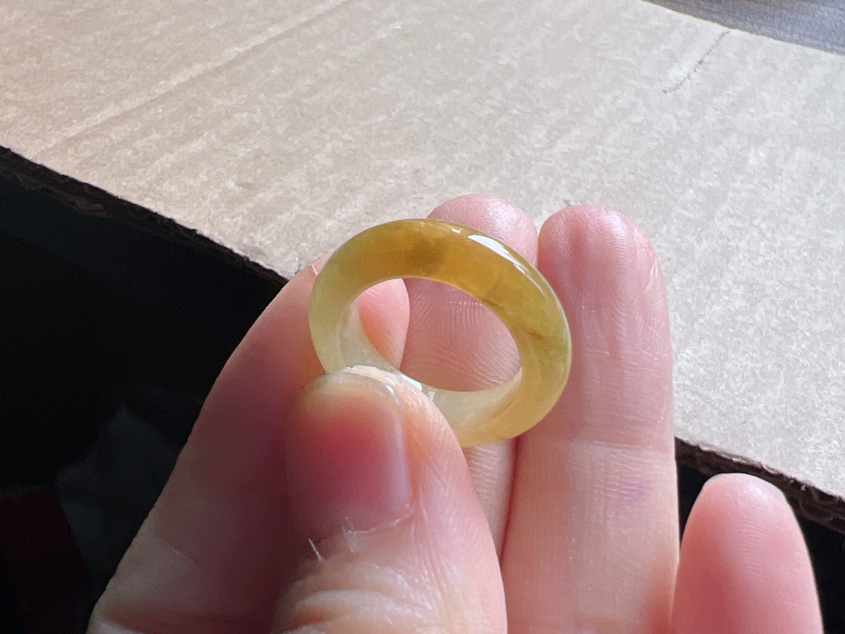 缅甸天然翡翠A货冰黄指环，9号，15.2-5.5-3.7，色泽明亮