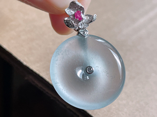 5.8 缅甸翡翠A货高冰雪花棉平安扣 27.2 10.37g 18k金镶嵌