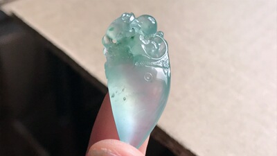 缅甸天然翡翠A货冰胶起光龙牙，36-15.9-7.4，5.81g