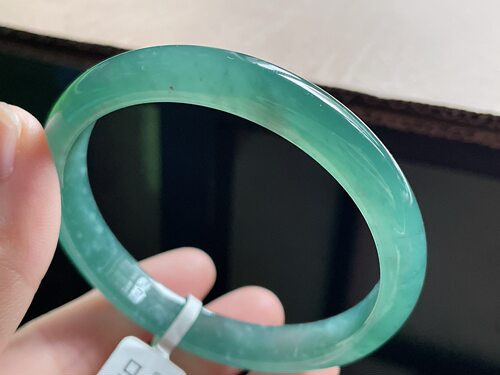 天然翡翠A货冰种蓝绿正圈手镯56-57圈56.9-9.6-6.4mm，34.00g