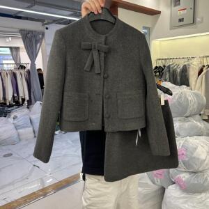 减龄修身A字裙羽绒小香风套装女少女气质修身蝴蝶结外套两件套裙