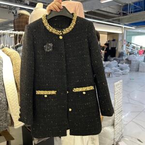 加羽绒直筒中长款小香风外套女秋冬韩版休闲时尚毛呢钉钻显瘦大衣