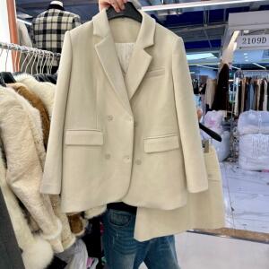 冬季韩版时尚羽绒西装套装裙女高端显瘦毛呢西服外套A字裙两件套