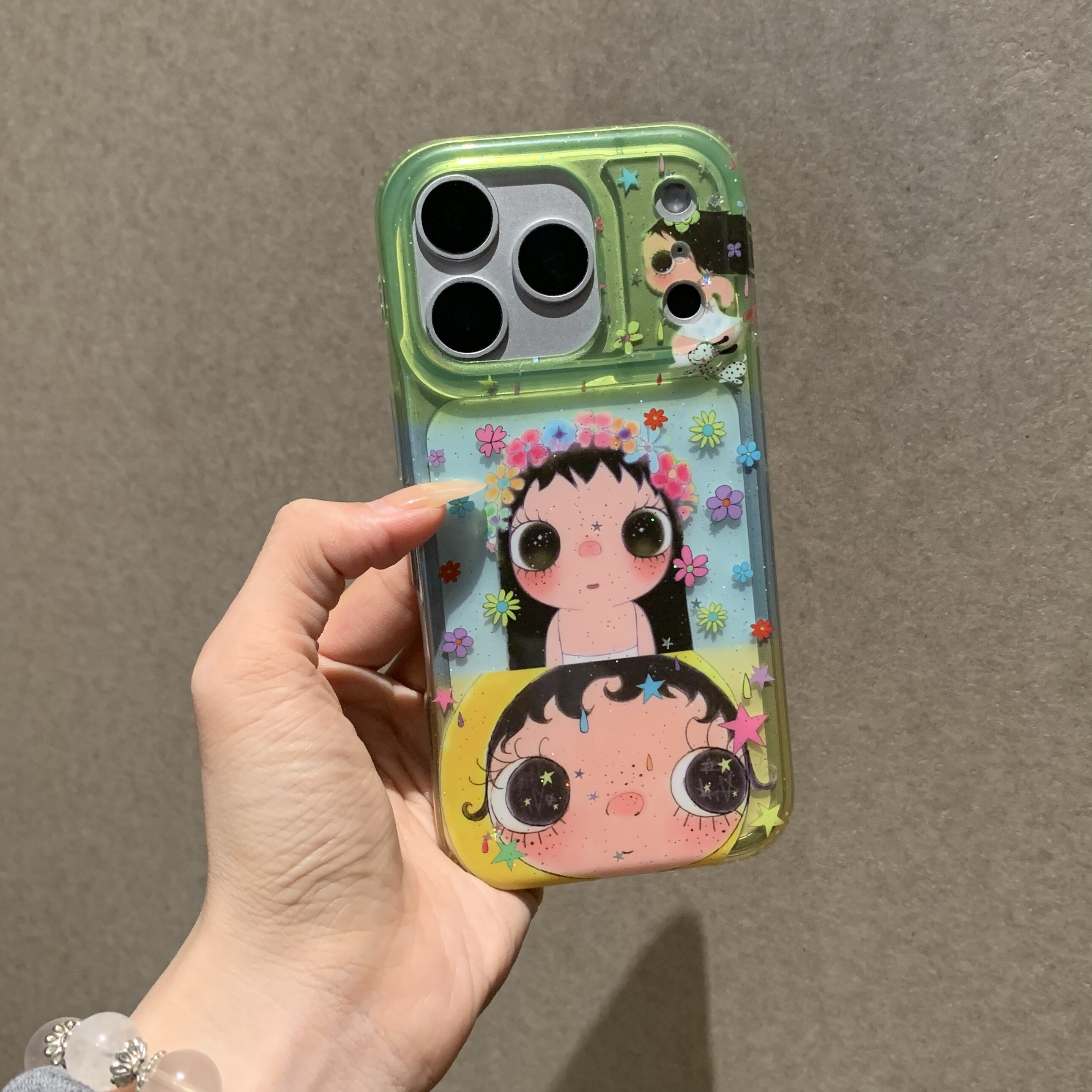 乐思茉 iPhone小玉花冠星星闪片可爱闪片挂件ins风小清新日韩风简约高级iPhone手机壳苹果17pm适用