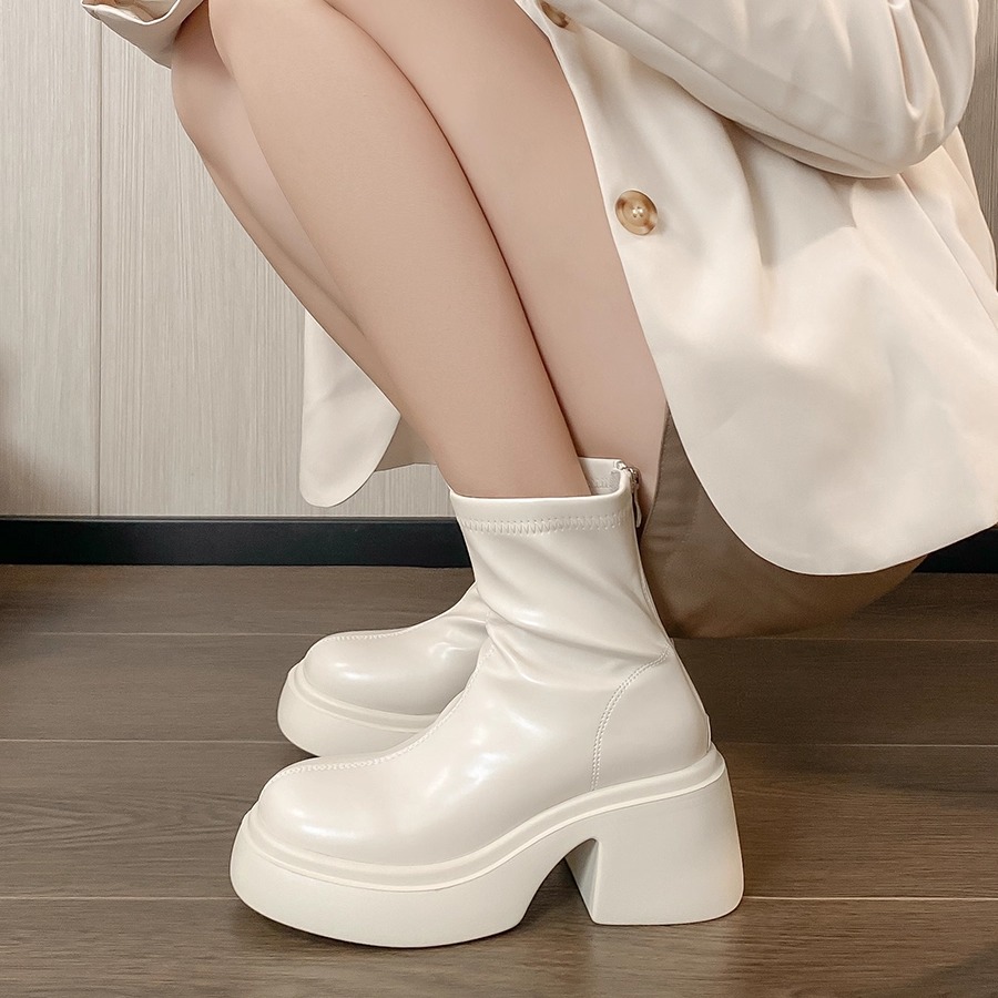 白色短靴女2025新款松糕厚底小个子增高弹力瘦瘦靴真皮显瘦马丁靴