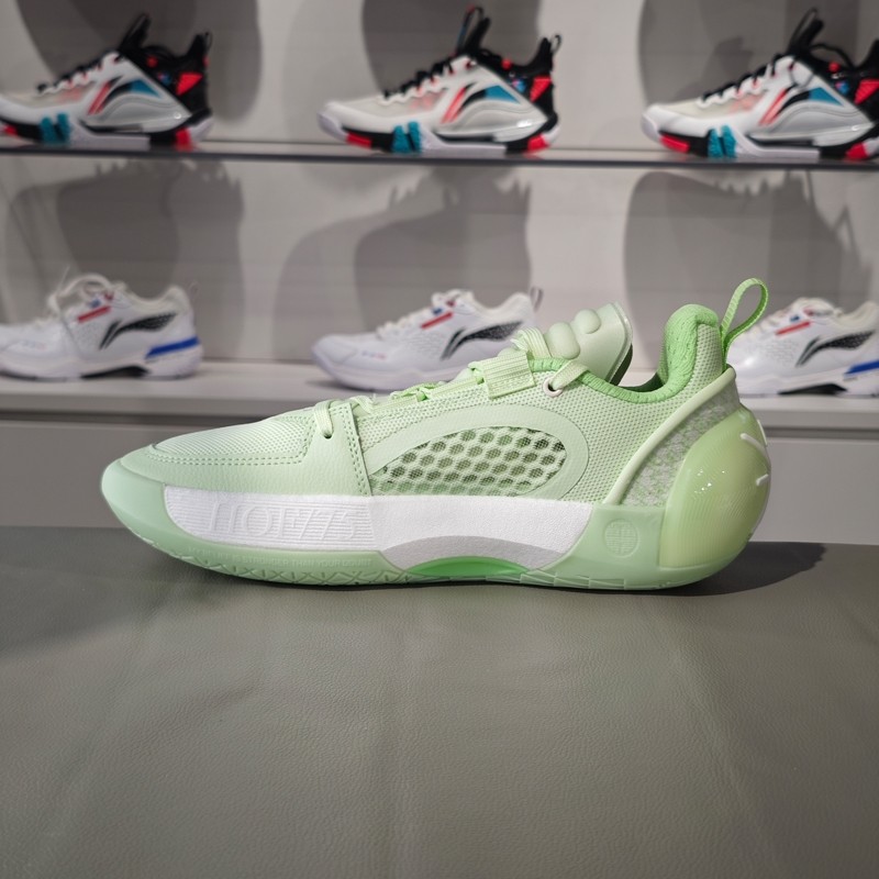 李宁男子高回弹低帮篮球鞋