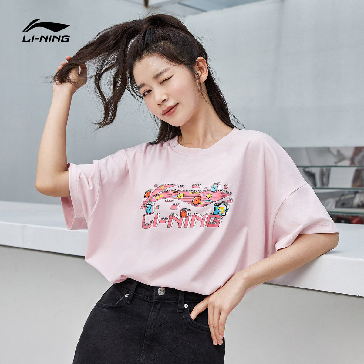 李宁短袖女2021新款休闲女装涂鸦宽松上衣印花运动t恤女ahsr832