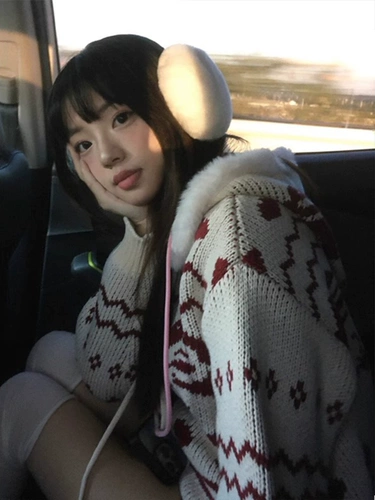 Атмосферный демисезонный свитер, кардиган, трикотажная рубашка с капюшоном с молнией, утепленная куртка