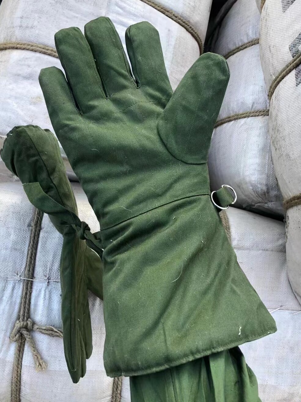 무료 배송 재고 있음 78 스타일 다섯 손가락 가죽 장갑 겨울 양모 따뜻한 콜드 존 장갑 손이 조여지는 긴 방한 장갑