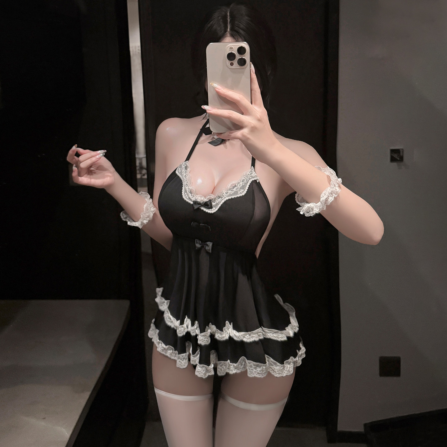 性感深V低胸挂脖蕾丝女仆花边睡裙短裙诱惑装qqny约会战袍小胸女