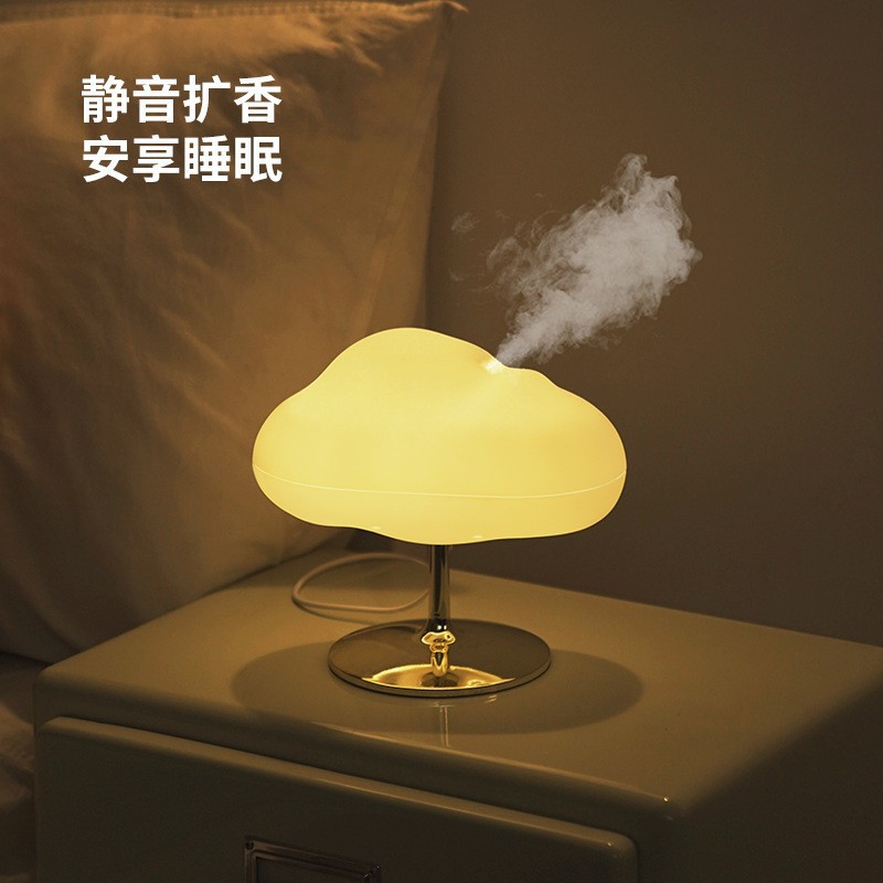 ins云朵香薰加湿器家用桌图片