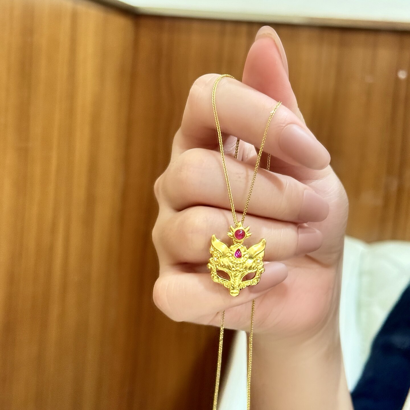 足金999镶钻狐狸面具吊坠5D爆款水贝黄金送礼物送朋友2026新款