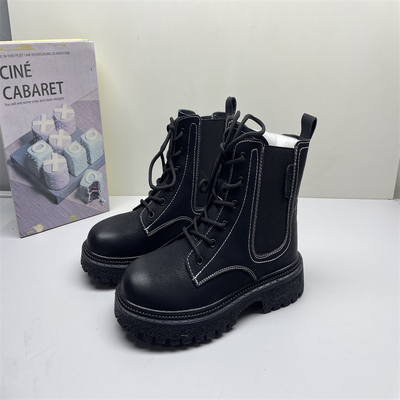 防滑休闲黑色单里马丁靴女潮