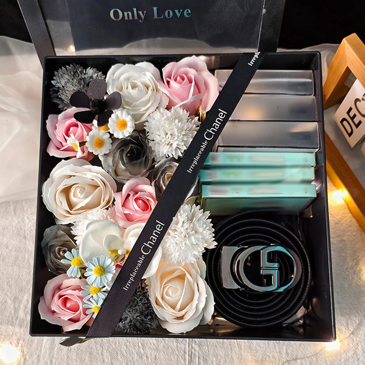 情人节礼物装烟礼盒送男朋友老公永生玫瑰生日惊喜高颜值方形礼盒