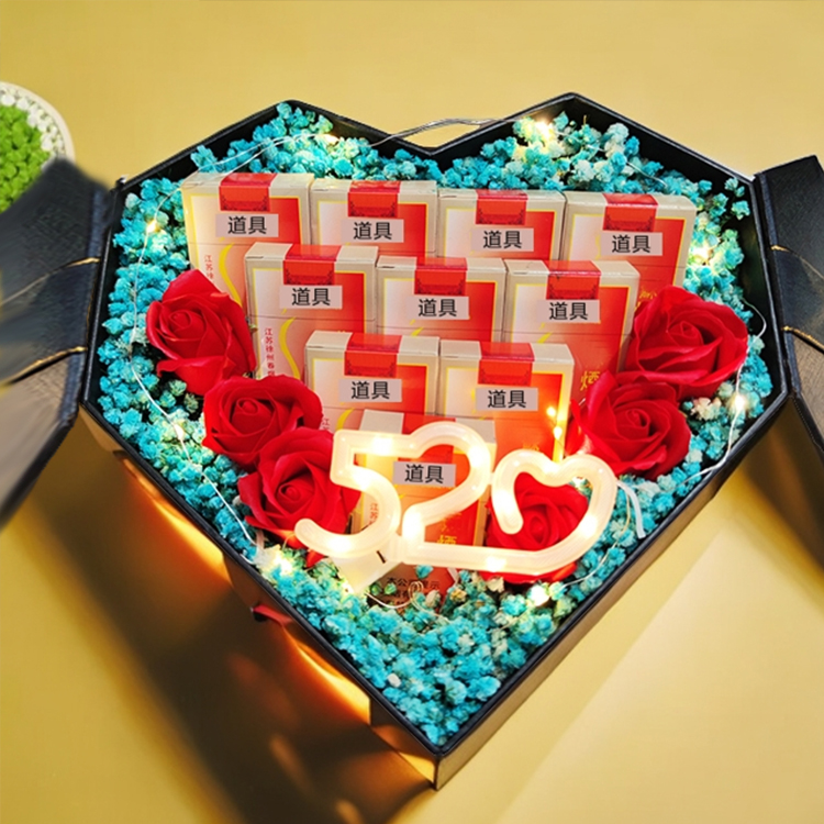 创意满天星爱心花盒生日礼物