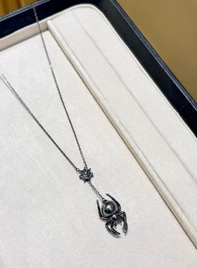 2026新款大溪地蜘蛛吊坠毛衣链男女高级个性本命年项链潮酷暗黑风