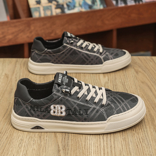 鞋子男鞋春季透气薄款休闲一脚蹬板鞋男高级感欧洲站白底黑面布鞋