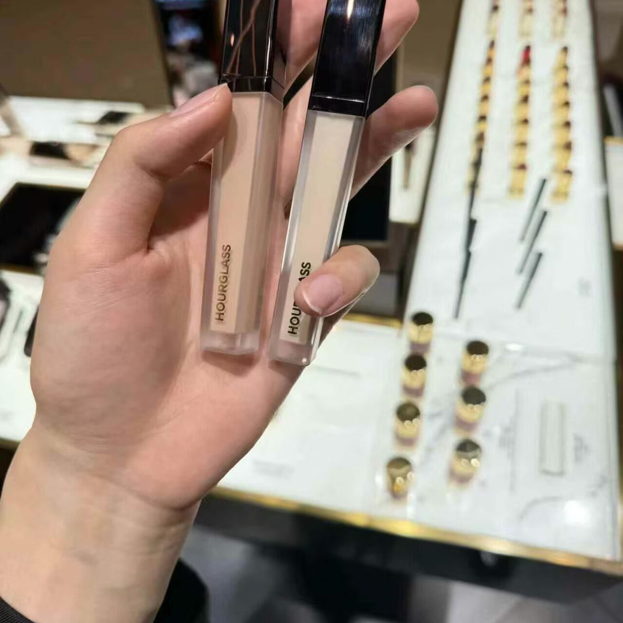 Hourglass 无痕遮瑕液 泪沟提亮高光液面部黑眼圈痘印遮瑕膏图片