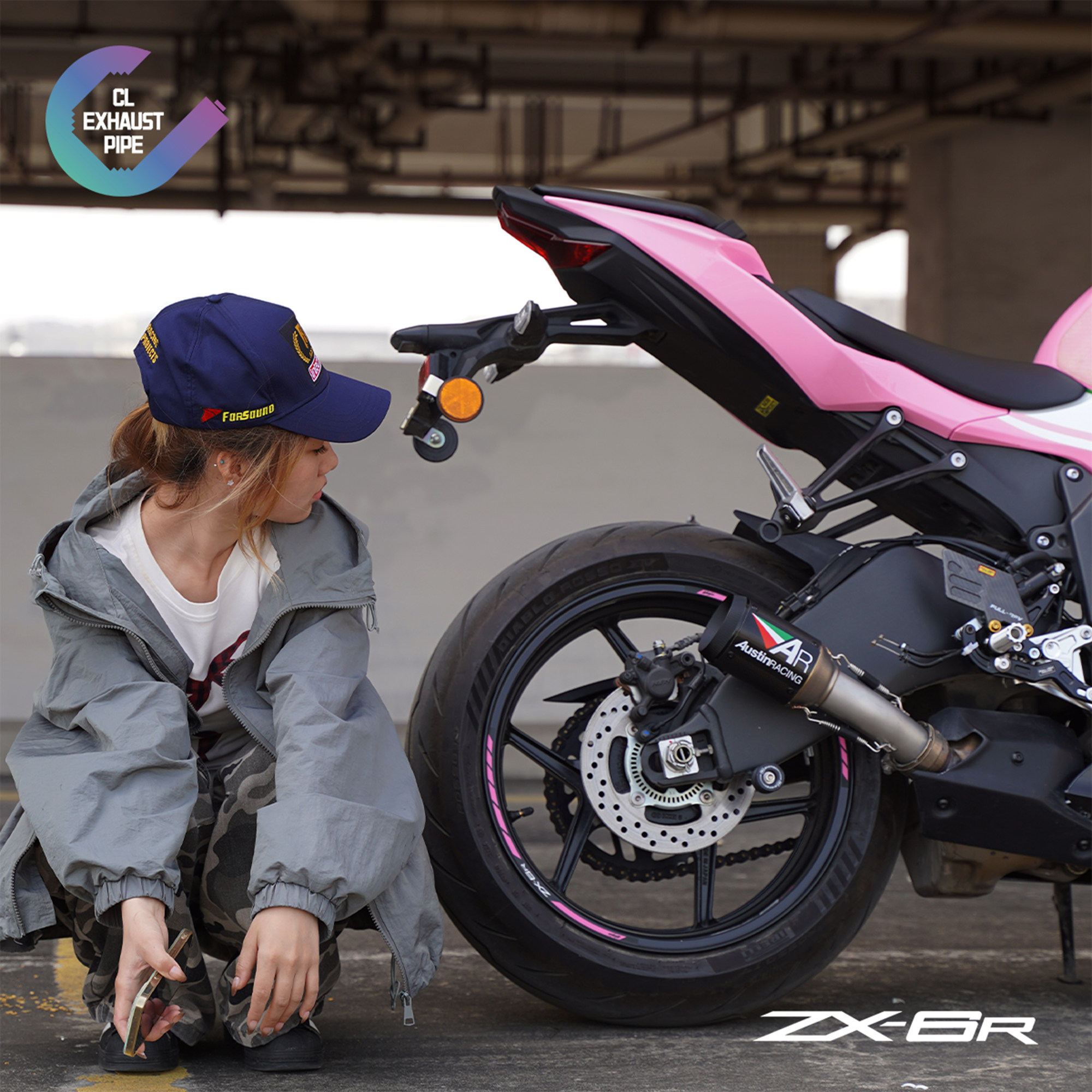 适用川崎ZX-6R/RR摩托车排气管中尾段改装不锈钢碳纤维直通消声器