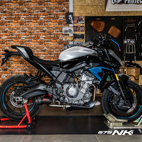 适用春风675SR/NK摩托车排气管全段改装不锈钢碳纤维回旋底出声浪