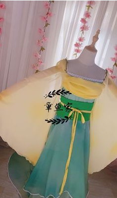 章鱼古风古装影视装绿儿凡间晕染古装