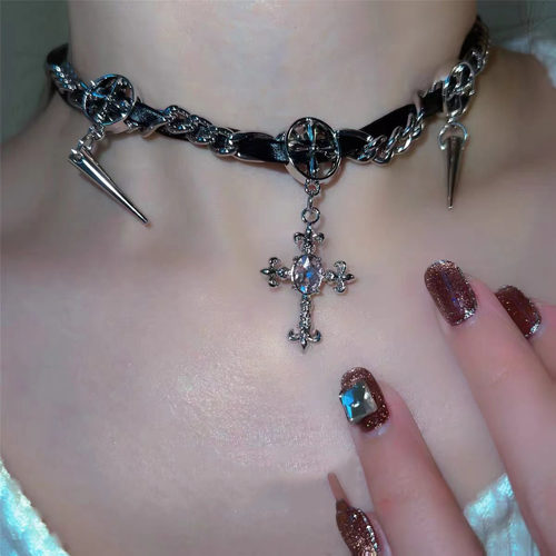 Necklaces, bracelets, rings, personalized accessories