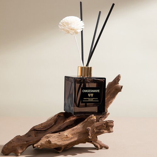 Gardenia Scented Candle & Osmanthus Essential Oil
