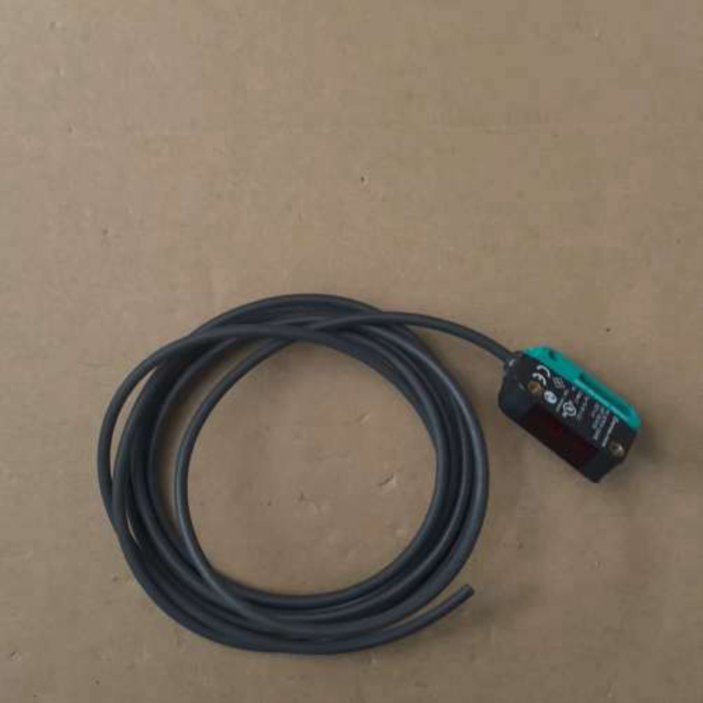 售前询价维修议价倍加福OBT150-R100-2EP1-IO  功能