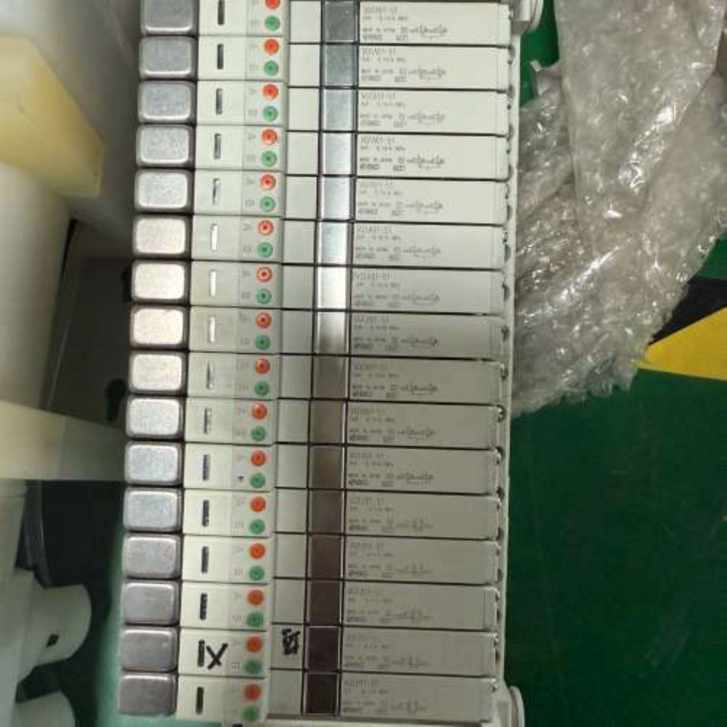 售前询价维修议价SMC电磁阀VQ1A01-51日本16个一组工作压