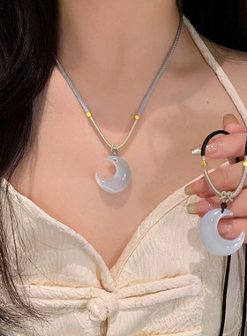 猫眼石月亮吊坠项链女小众闺蜜锁骨链高级感新中式情侣毛衣链配饰