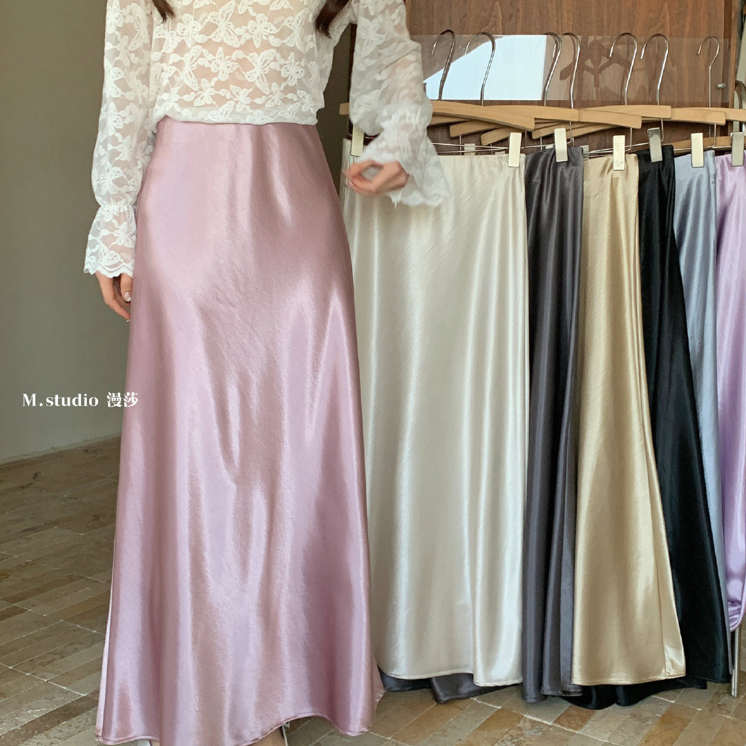 26年早春国风高级感人手显瘦百搭缎面半身裙