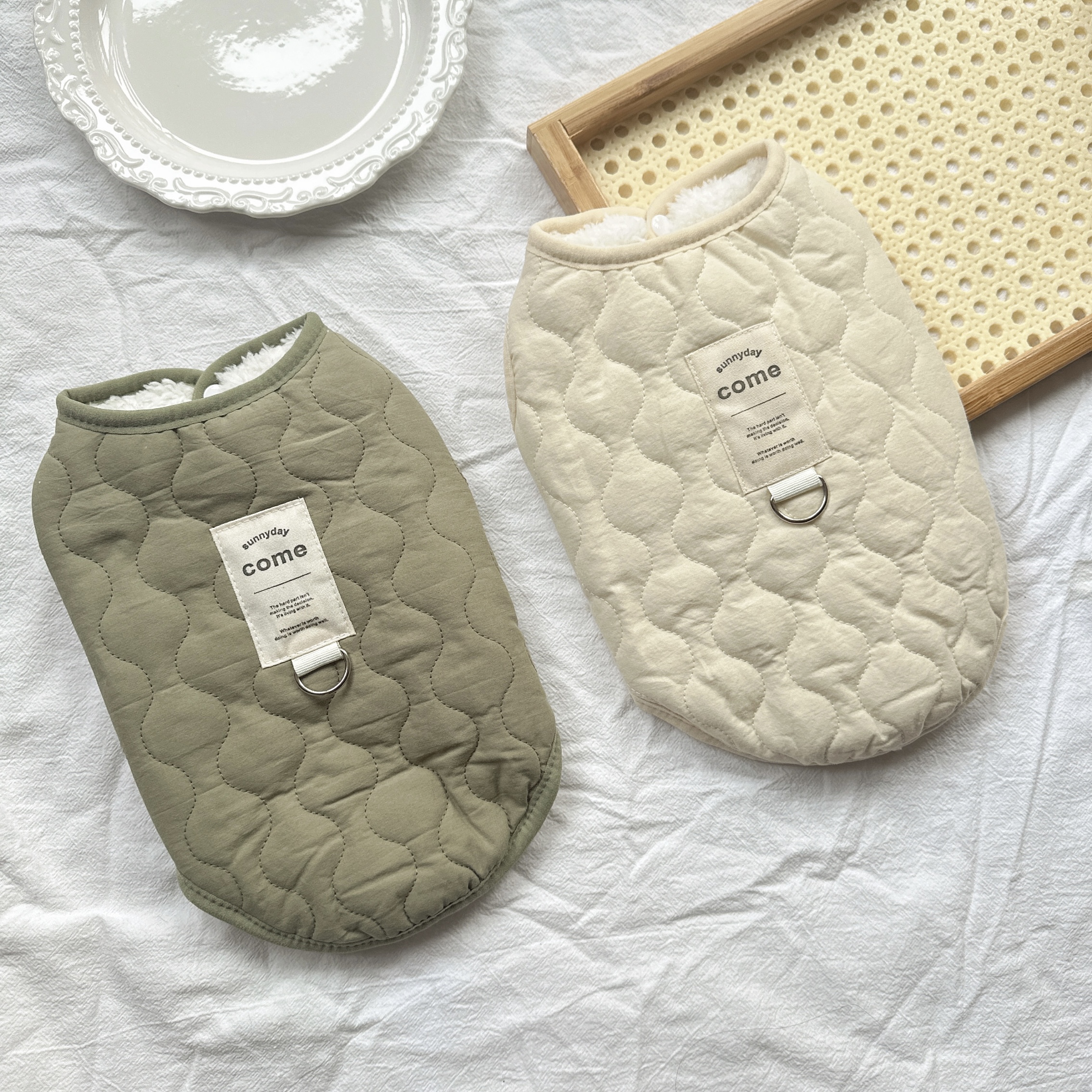 简约宠物狗狗猫咪秋冬衣服服棉服可牵引加绒保暖泰迪比熊马尔济斯