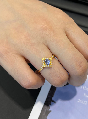 日本代购Marisol天然蓝色坦桑石钻石戒指送女友礼物14K金0.68克拉