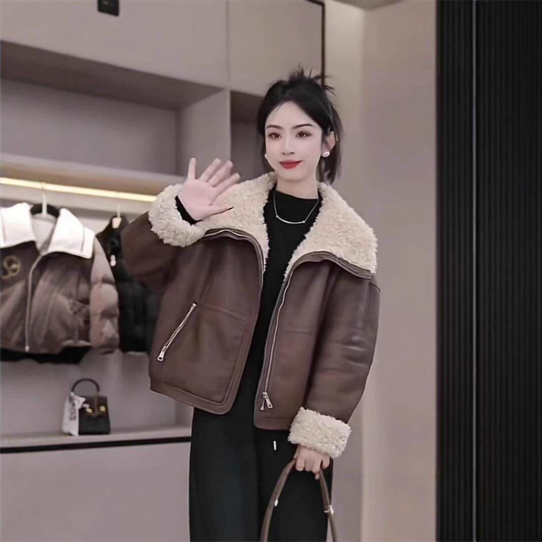 园园美衣韩版大翻领短款羊羔毛皮毛一体女冬PU皮加厚夹克外套加厚