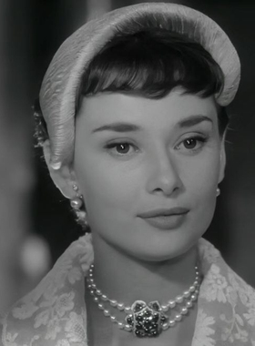 复古优雅珍珠项链赫本风气质百搭法式锁骨链旗袍礼服配饰罗马假日