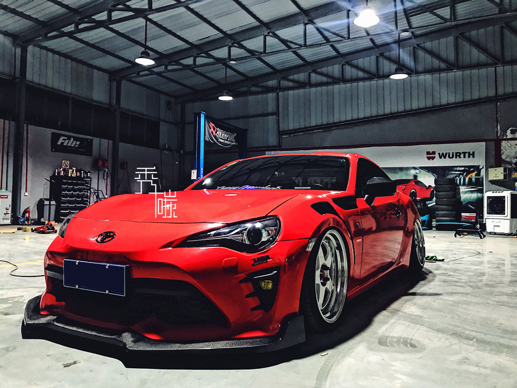 night kids适用于17-20款丰田86碳纤维前唇前铲碳纤维小包围