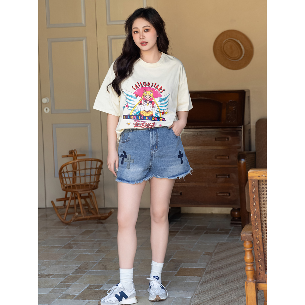 不再行凶大码女装夏款潮牌十字架贴片卷边牛仔短裤女胖mm夏天热裤