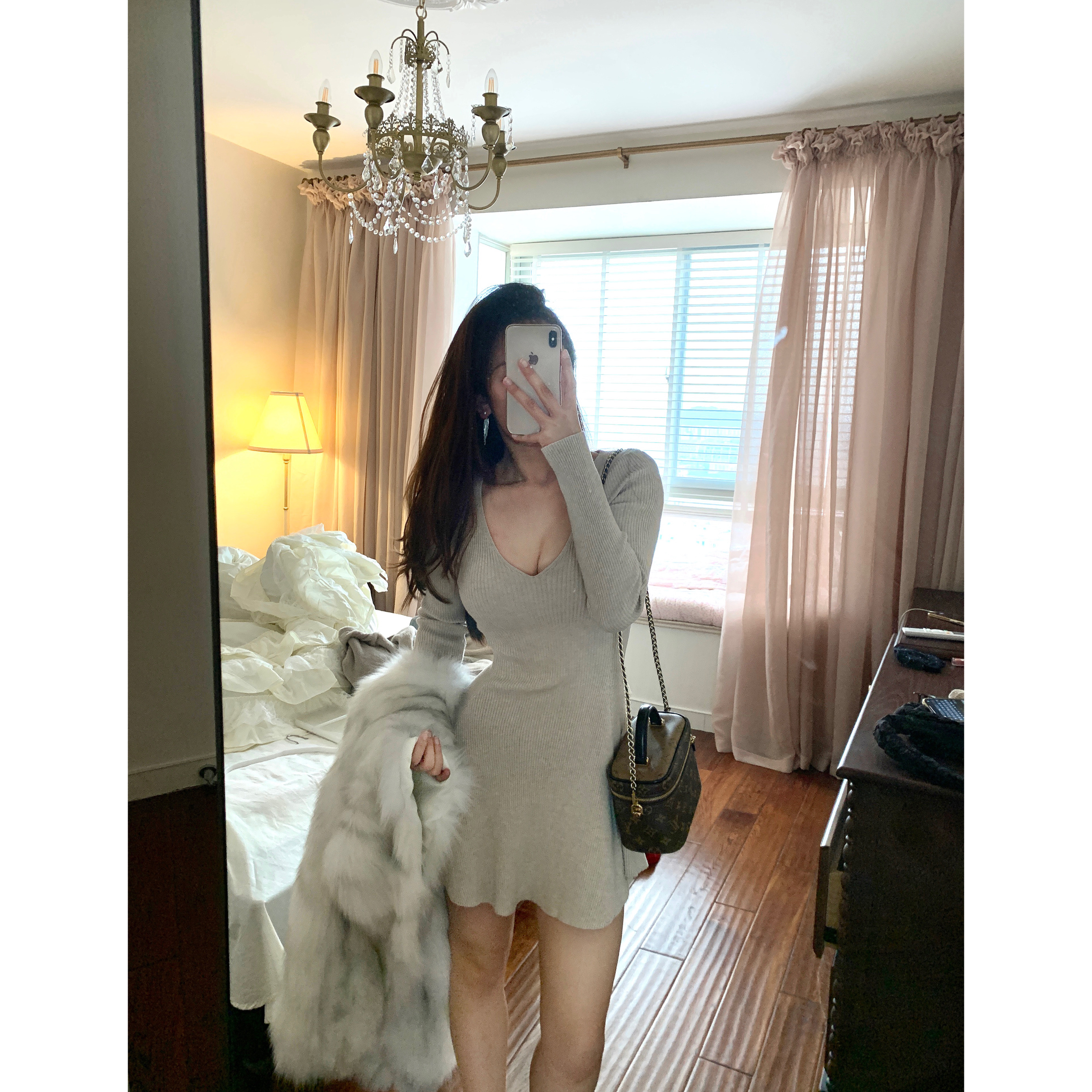 针织纯色性感收腰连衣裙