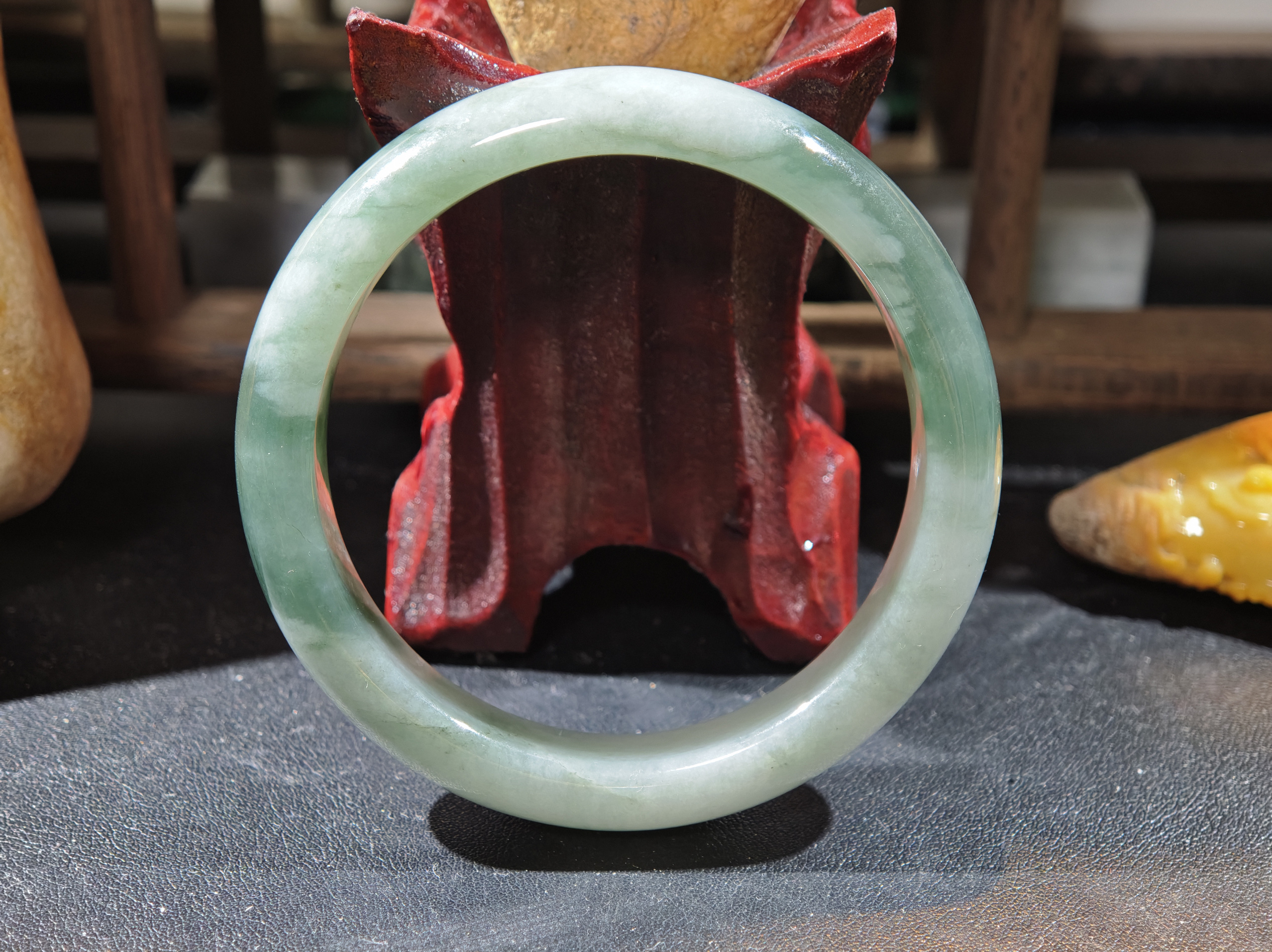 天然缅甸A货翡翠糯种飘蓝花半山半水正圈53.8圈口手镯