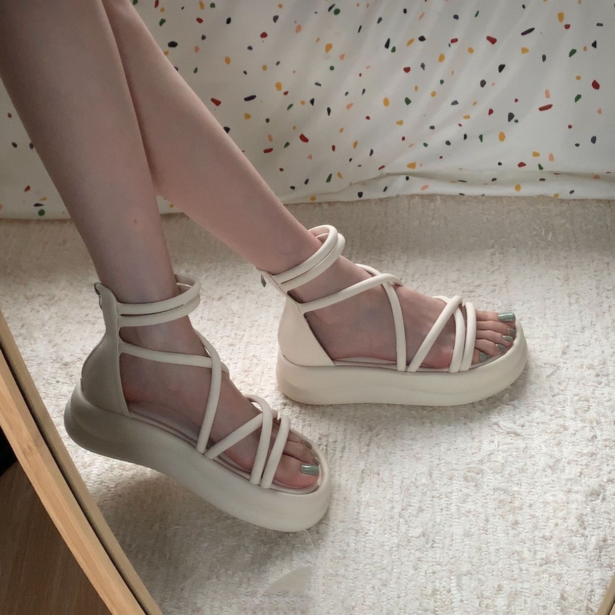 银色厚底凉鞋女2025夏季新款复古学生外穿韩版百搭踩屎感度假