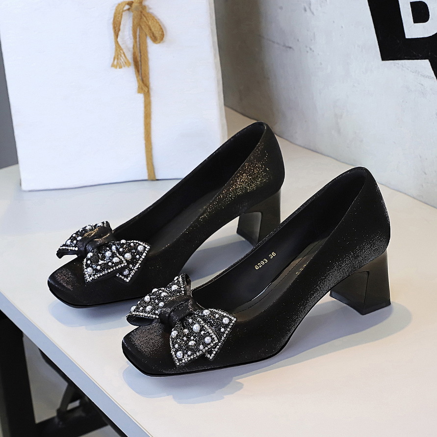 2025夏季新款粗跟蝴蝶珍珠单鞋女酒红高跟晚晚鞋外穿浅口玛丽